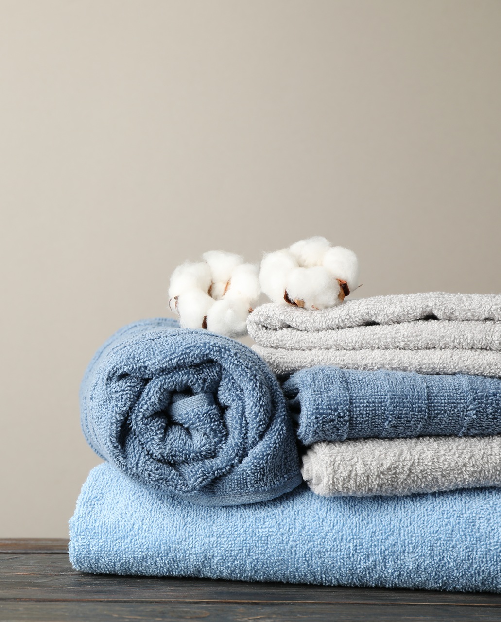 Omni Cleaners professional wash and fold laundry service with eco-friendly methods and free pickup in Houston.